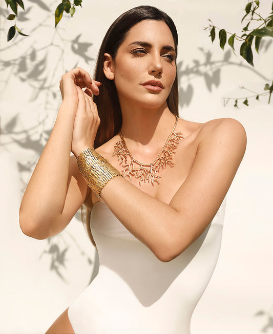 Pulseira Entrelace em canutilho de metal ouro fosco